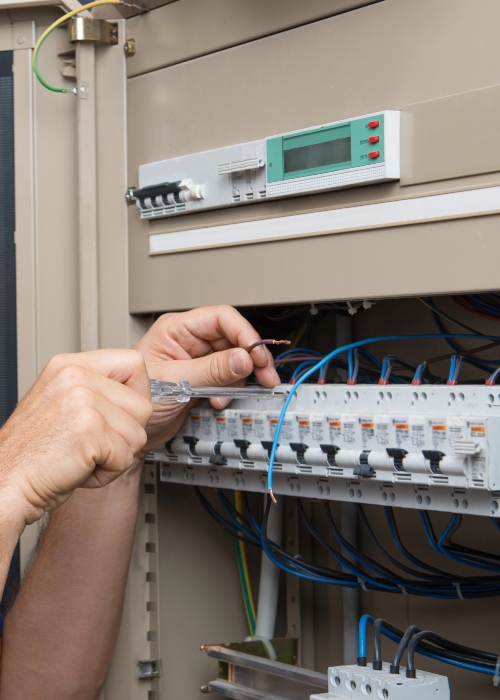 Common Circuit Breaker Problems in Austin and How Repairs Solve Them